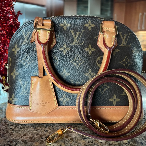 Louis Vuitton Alma BB - Picture 2 of 9